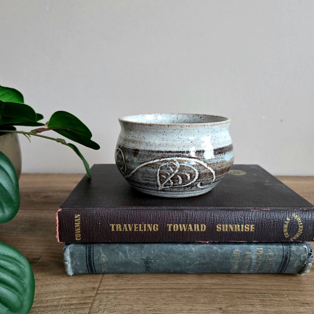 Handmade ceramic bowl with leaf design. Signed by artist Diana studio pottery.